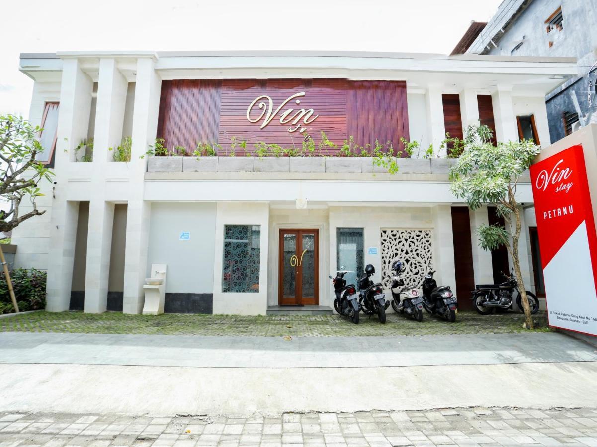 Super Oyo Capital O 90291 Vin Stay Petanu Pesanggaran Buitenkant foto