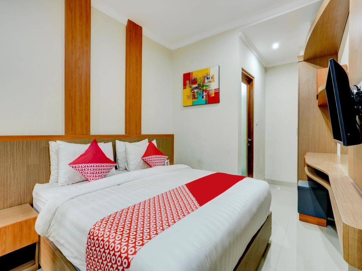 Super Oyo Capital O 90291 Vin Stay Petanu Pesanggaran Buitenkant foto