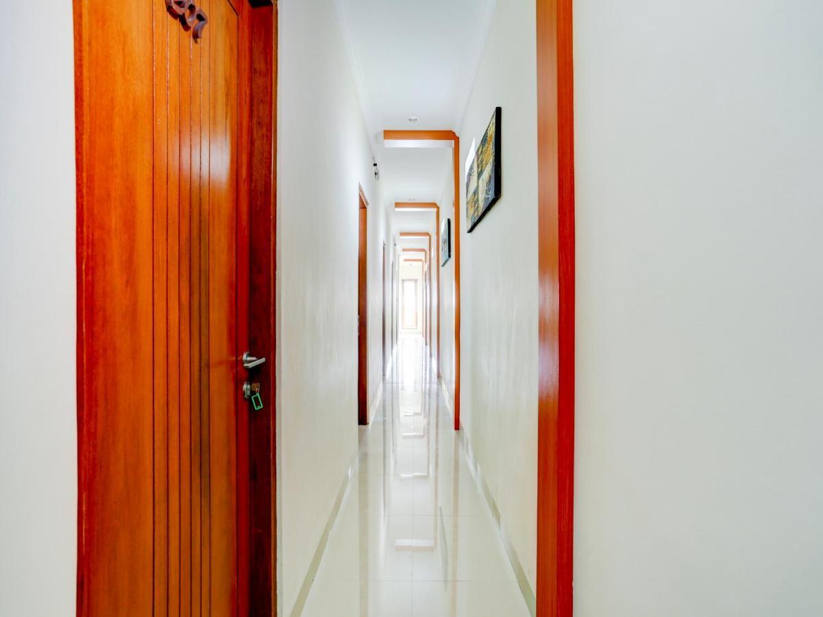 Super Oyo Capital O 90291 Vin Stay Petanu Pesanggaran Buitenkant foto