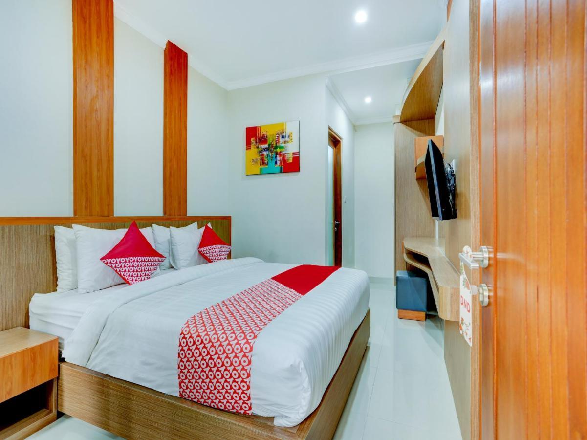 Super Oyo Capital O 90291 Vin Stay Petanu Pesanggaran Buitenkant foto